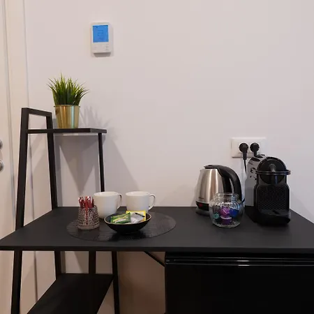 Brickwall Apartments Zagreb Room photo